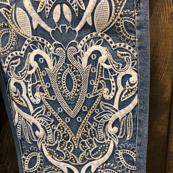 Bebe Embroidered Jeans - Picture 6 of 9